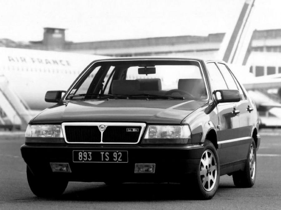  Lancia Thema 1984 года  (фото 21 из 26)